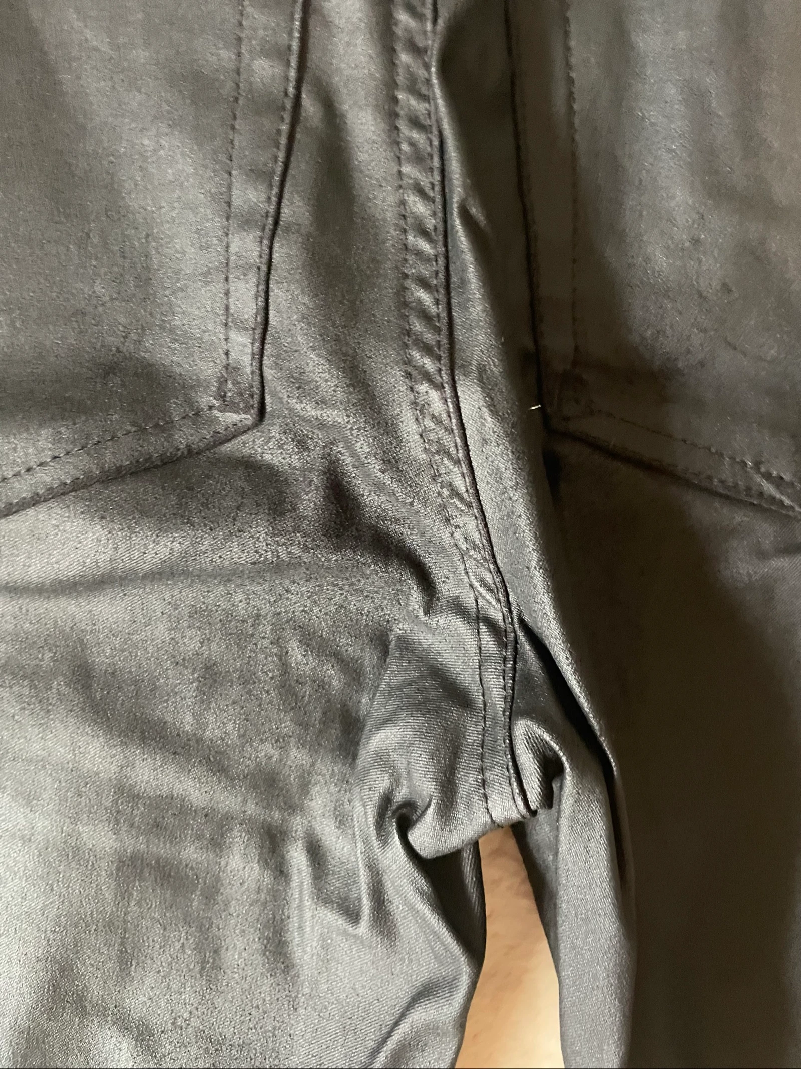 Zwarte Bershka kunstleren flare cropped broek – photo 8